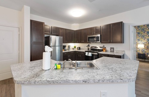 Goose Creek Apartment | Spacious 3 BR Resort Apt Great for Groups