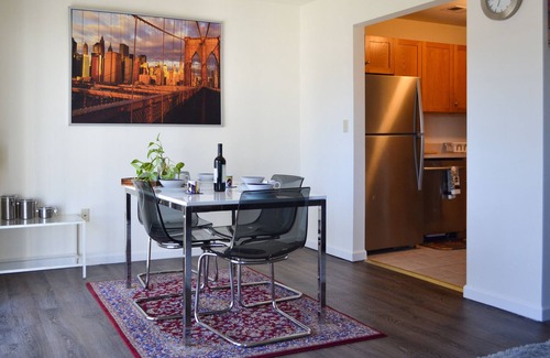 Iselin Apartment | Spacious 3 bedrm 2.5 bathrm Town home free parking Discount for long stays