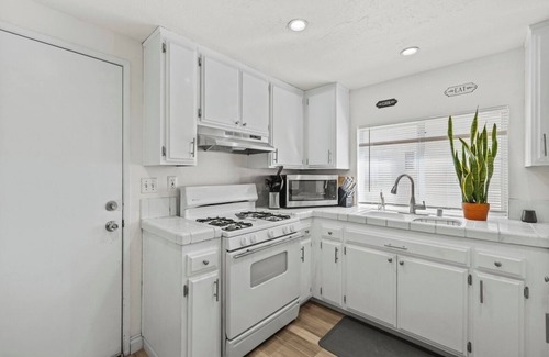 Lancaster House | Spacious 3B-2B Home with High Ceilings & Large Yards