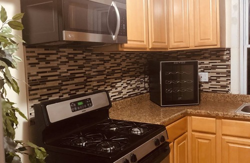 Ironbound District Condo | Spacious 3bdrm 11/2 bath Condo Newark NJ