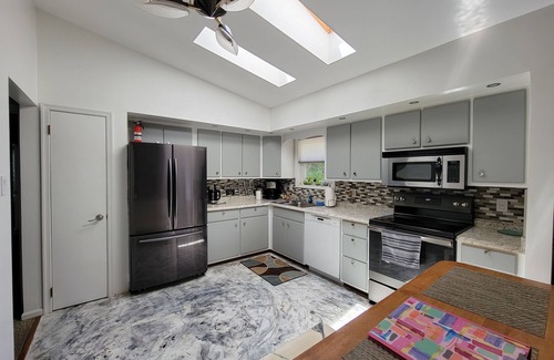 Albrightsville House | Spacious 3Bdrm with Private Pool, Hot Tub, pool table; close to Water& Ski Parks
