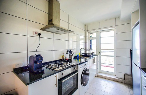 St. Johns Wood Apartment | Spacious 3BR/2BA – Central London - Walk to Paddington/Hyde Park