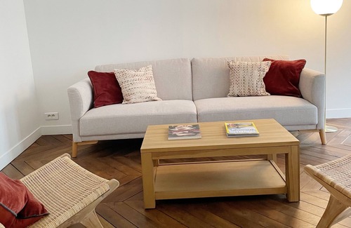 Chaussee-d'Antin Apartment | Spacious 3BR flat/Madeleine
