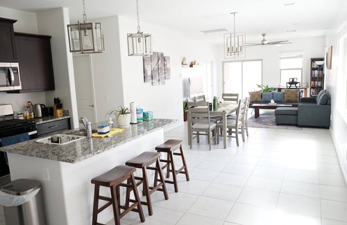 Tucson House | Spacious 3BR Home - Pools/Playground, AC, Level 2 EV Charger
