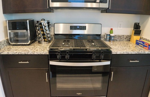 Tucson House | Spacious 3BR Home - Pools/Playground, AC, Level 2 EV Charger