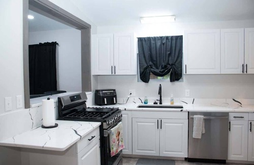 Cotter House | Spacious 3BR Home, River Views & Pet-Friendly