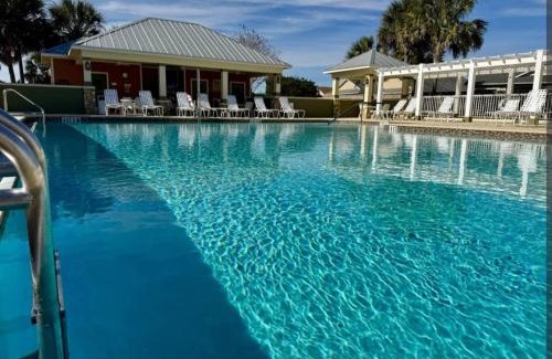 The Villages House | Spacious 3BR in Alden Bungalows with Golf Cart, Fully Fenced