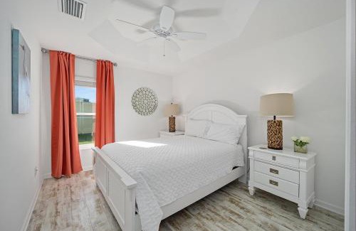 The Villages House | Spacious 3BR in Alden Bungalows with Golf Cart, Fully Fenced