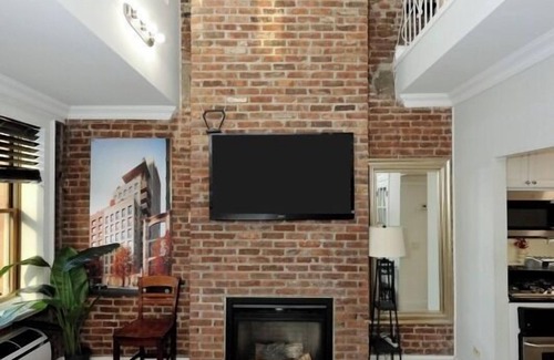 Hell's Kitchen Apartment | Spacious 3BR Loft in Chic Midtown West!