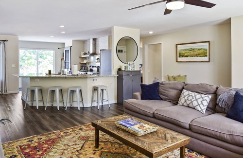 Cheyenne Meadows House | Spacious 4 Bed, Central AC, Fire Pit, Grill, Games
