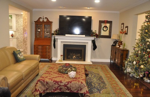 Manchester Center House | Spacious 4+ bedrm VT house near Stratton,Bromley, Wild Wings or Viking Resorts.
