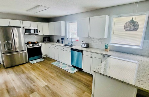 Warner Robins House | SPACIOUS 4-Bedroom 10 Mins AFB