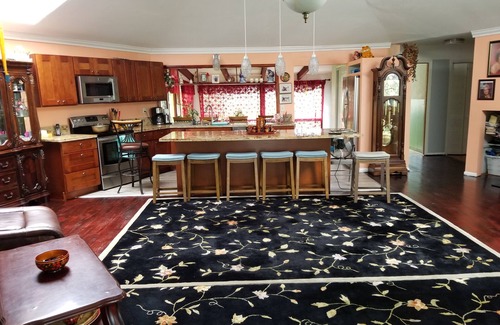 Keaau House | Spacious 4 bedroom 3 bathroom fully remodeled home.