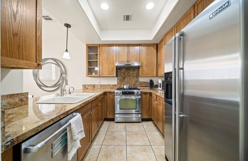 Duarte House | Spacious 4-bedroom 3bath Towsnhome with parking provided, Pet friendly!