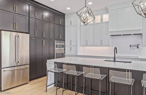 Goodyear House | Spacious 4-bedroom estate with fitness room, WiFi in charming Goodyear.