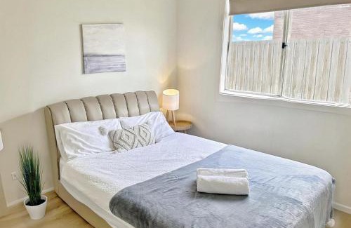 Truganina House | Spacious 4-Bedroom Family Home | Quiet & Connected