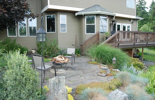 Redmond House | Spacious 4-bedroom Family friendly house, in the heart of the Eastside.