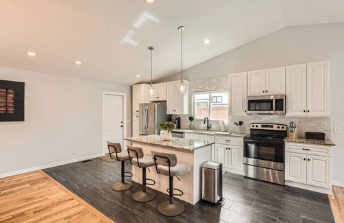 Littleton House | Spacious 4-bedroom house in charming Centennial with AC, WiFi