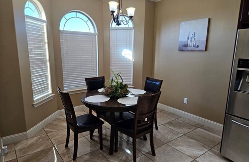 Rosita South House | Spacious 4-bedroom house in beautiful Eagle Pass with AC, WiFi
