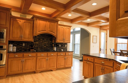 Ashwaubenon House | Spacious 4 Bedroom House. EX-home of Pro-Bowl Packer!