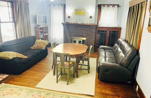 Mansfield House | Spacious 4-bedroom house with AC, WiFi in Mansfield
