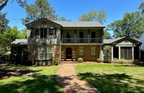Summerville House | Spacious 4-bedroom House in best neighborhood in Augusta. 1.5 miles to course