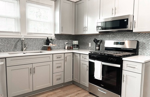 South Overton House | Spacious 4-bedroom house in Historic Overton District Lubbock New & Restored