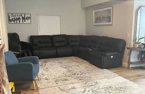 Fresno House | Spacious 4-bedroom house with AC and WiFi in lovely Fresno