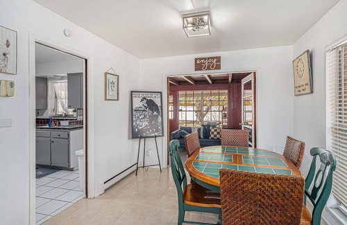 Davis Islands House | Spacious 4-bedroom house in Splendor of Severn Davis Islands!