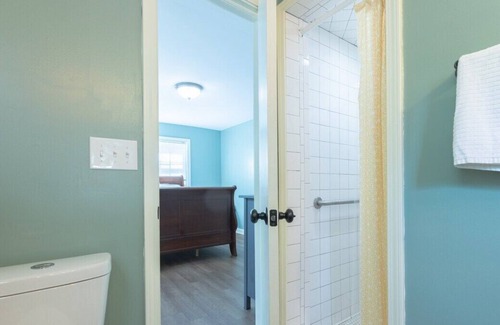 Belvedere Park House | Spacious 4 bedroom in Decatur