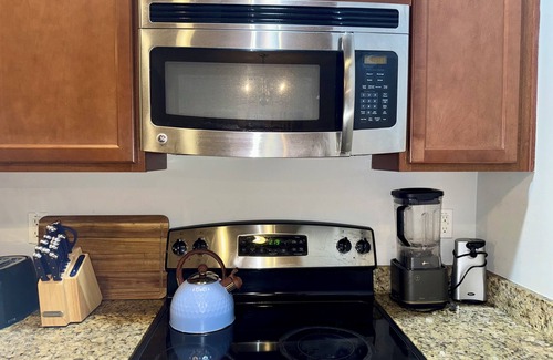 Southeast Raleigh House | Spacious 4-bedroom townhome in Raleigh near WakeMed Hospital downtown Raleigh