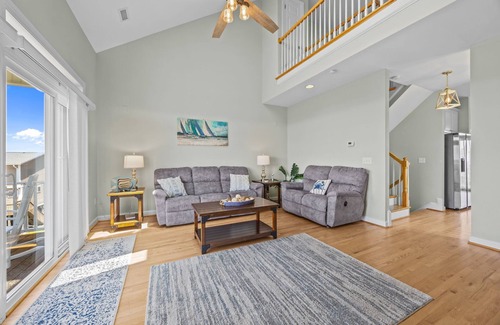 North Topsail Beach House | Spacious 4 Bedroom w/ Ocean Views, Dock & Kayak Launch. 2 Min Walk 2 Beach