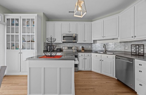 North Topsail Beach House | Spacious 4 Bedroom w/ Ocean Views, Dock & Kayak Launch. 2 Min Walk 2 Beach