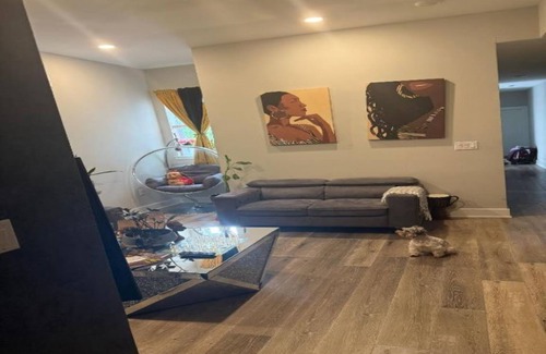 North Philadelphia West House | Spacious 4-bedroom house in charming Philadelphia with AC, WiFi