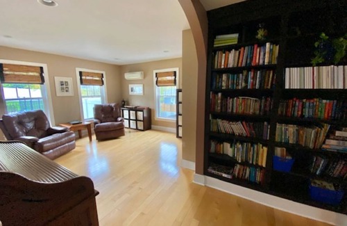 Williamstown House | Spacious 4 bedroom, big pool & outdoor space. Close for local summer activities!