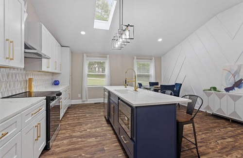 Brookhaven House | Spacious 4-Bedroom Vacation Home with Wi-Fi & Fenced Yard – in Raleigh, NC