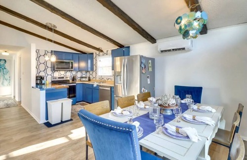 Milton House | Spacious 4-bedroom vacation home with Stargazing Geo Dome