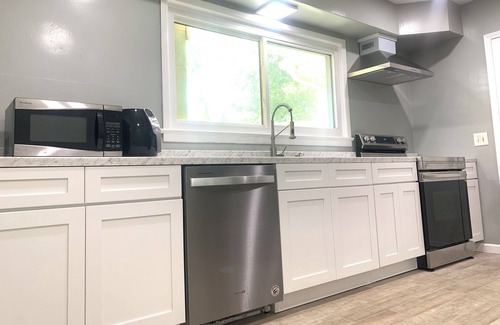 Lupton City House | Spacious 4 bedrooms home - 15 mins away from Downtown Chattanooga