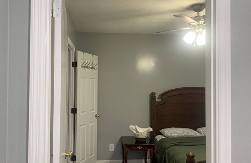 Lupton City House | Spacious 4 bedrooms home - 15 mins away from Downtown Chattanooga