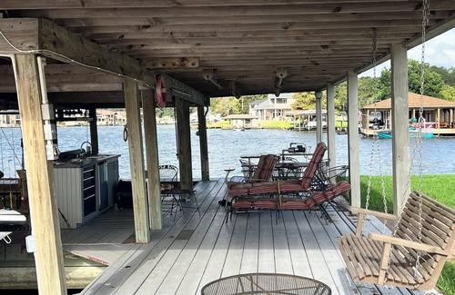 Montgomery House | Spacious 4-BR, 3-bath, Lake Conroe waterfront home, Tri toon rental available.