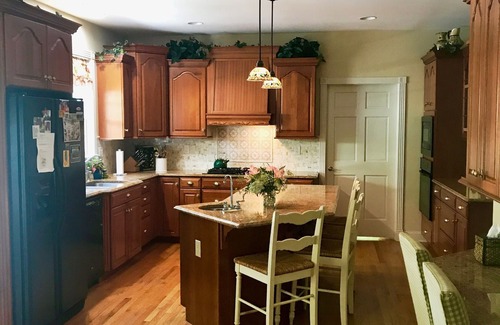 Saratoga Springs House | Spacious 4-room family house with pool ~ 25 acres of forest in the garden