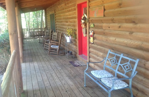 Spencer Cabin | Spacious 4B-2.5B nestled in gated community-2 miles to Fall Creek Falls Park