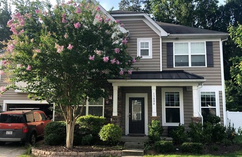 Huntersville House | Spacious 4BR/2office kid-friendly, 3600 sqft home