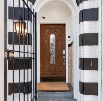 Bloomingdale Apartment | Spacious 4BR DC Townhouse with Jet tub & Parking