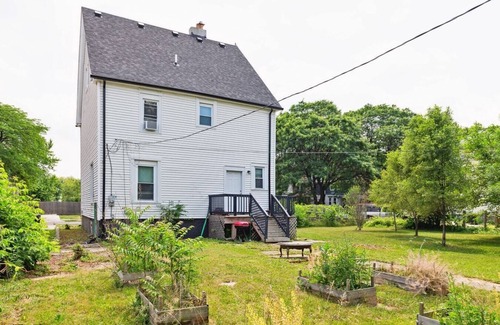 Detroit Cottage | Spacious 4BR Getaway: Perfect for Family & Friends