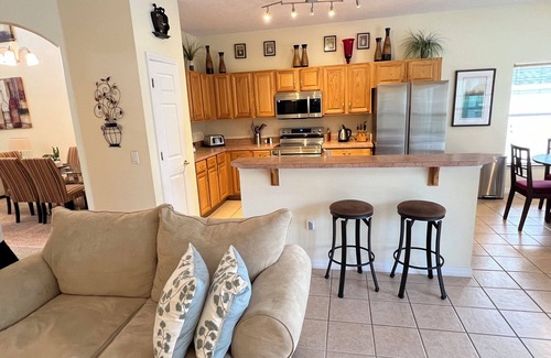 Highgate Park House | Spacious 4BR Home in Gated Community; Great for Families