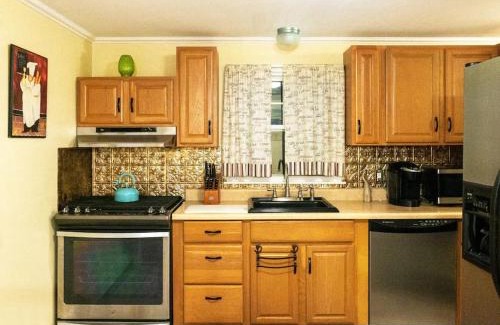 Buzzards Bay House | Spacious 4BR Home near Water Park, Pond & Beaches