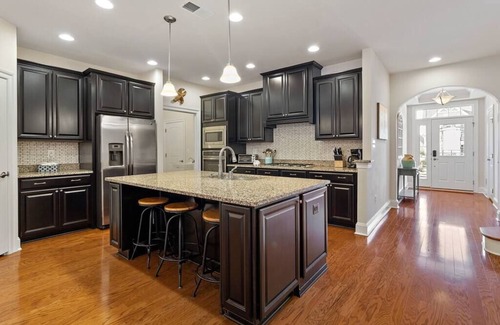 Sun Ridge House | Spacious 4BR in Bayside Resort-near beach and pool