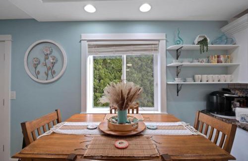 McMinnville House | Spacious 4BR retreat in the heart of wine country