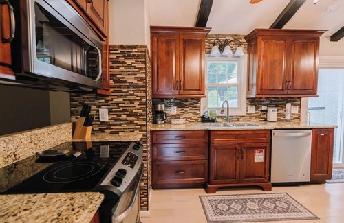 Danville House | Spacious 4BR Retreat w Pool